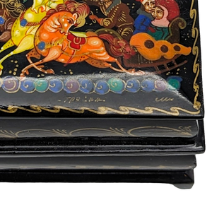 Vintage Russian Hand Painted Lacquer Palekh Box