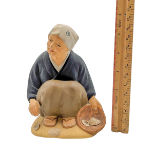 Vintage Japanese Hakata Doll Old Woman Collecting Clams