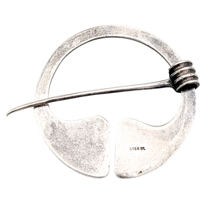Vintage Sterling Silver Scottish Penannular Kilt Pin