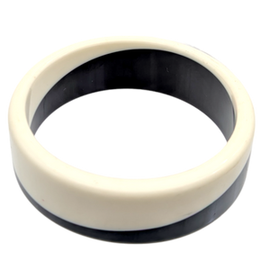 Vintage Laminated Black/White Lucite Bangle