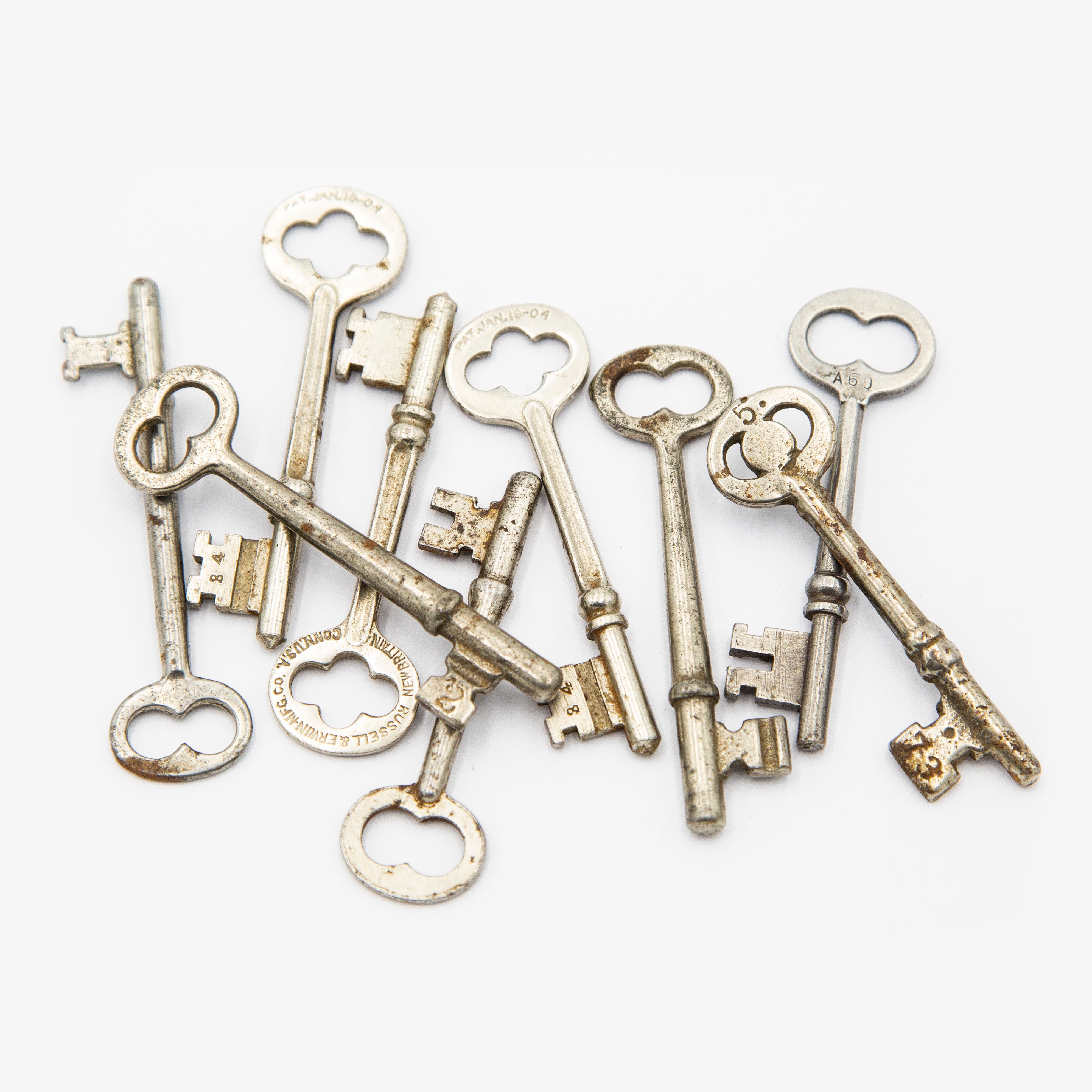 SALE Old Keys Genuine Vintage Keys 10 Antique Skeleton 