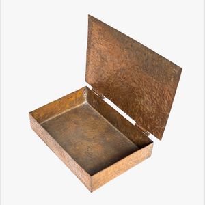 Vintage Arts & Crafts Hand Hammered Copper Trinket Box